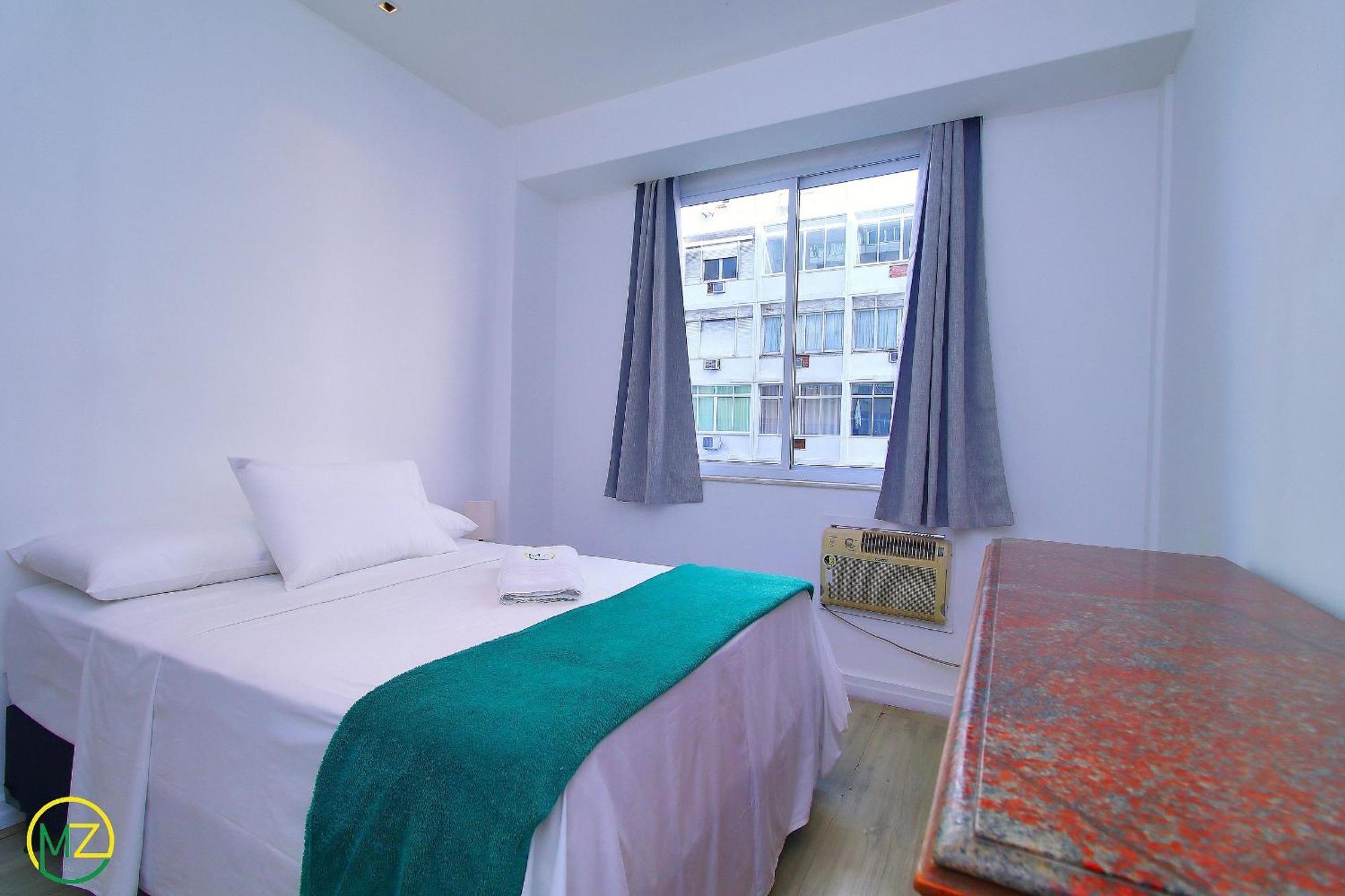 Espacoso 4 Quartos Em Copacabana 10 Pessoas *