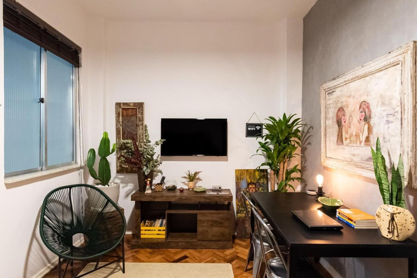 Apartamento Omar Do Rio - Jg 42/701: Moderno Qto&sala, Internet 240mbps, Smart Tv, Videogame Retrô + Alexa *