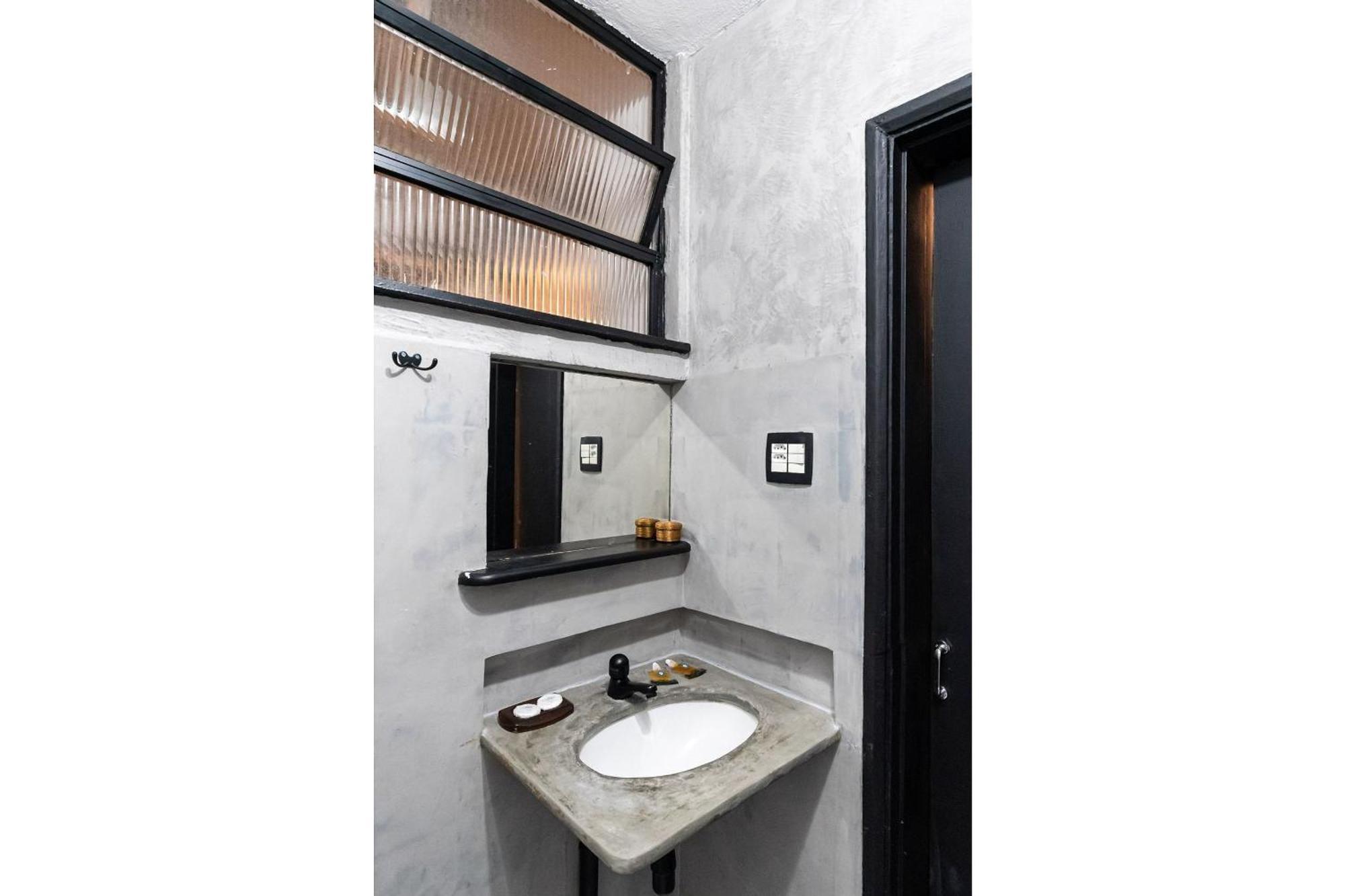 Omar Do Rio - Jg 42/701: Moderno Qto&sala, Internet 240mbps, Smart Tv, Videogame Retrô + Alexa Apartamento Rio de Janeiro