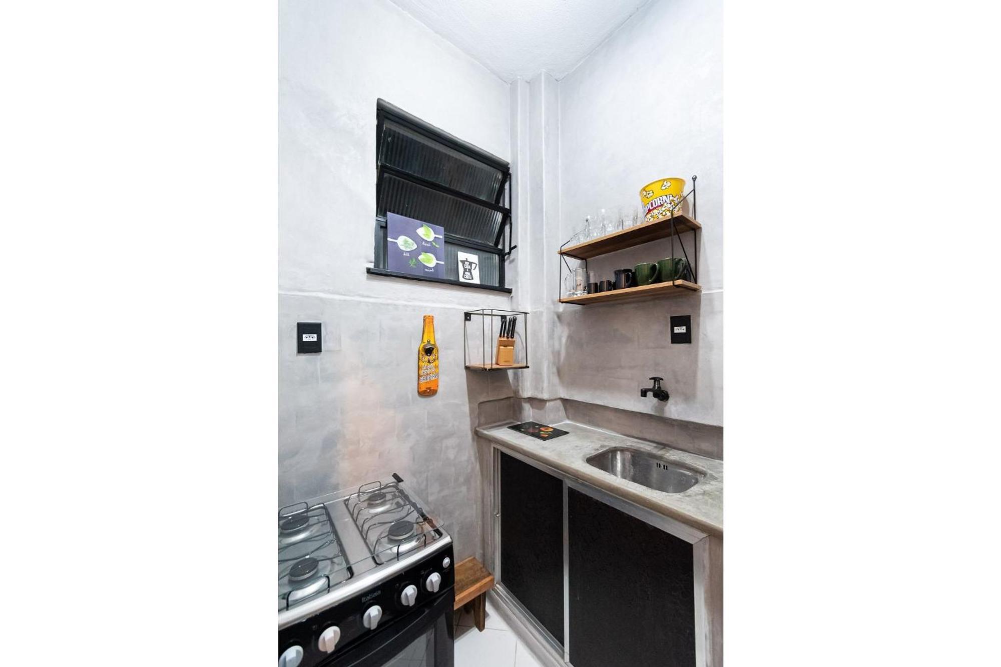 Apartamento Omar Do Rio - Jg 42/701: Moderno Qto&sala, Internet 240mbps, Smart Tv, Videogame Retrô + Alexa *