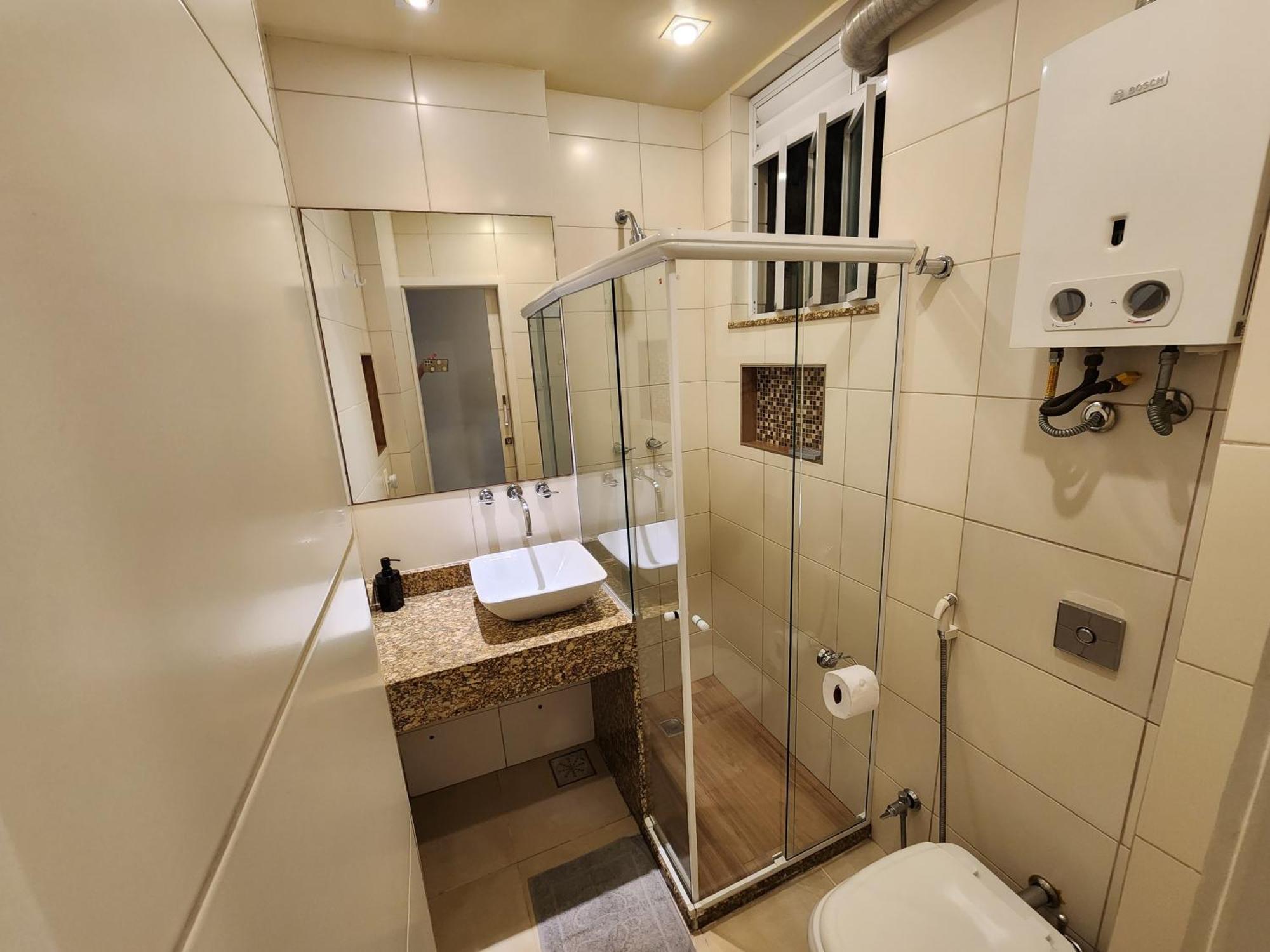 Perto Da Praia - Bem Localizado Apartamento