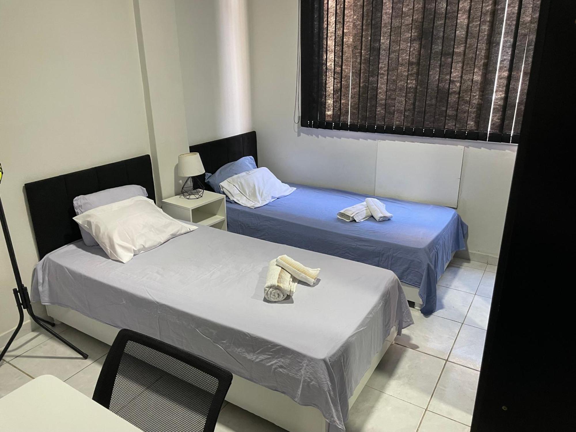 Quarto Em Copacabana Proximo Ao Metro E Praia *