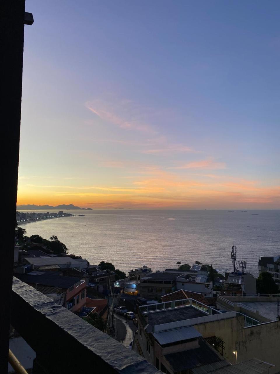 Alzira House Vidigal Hostel