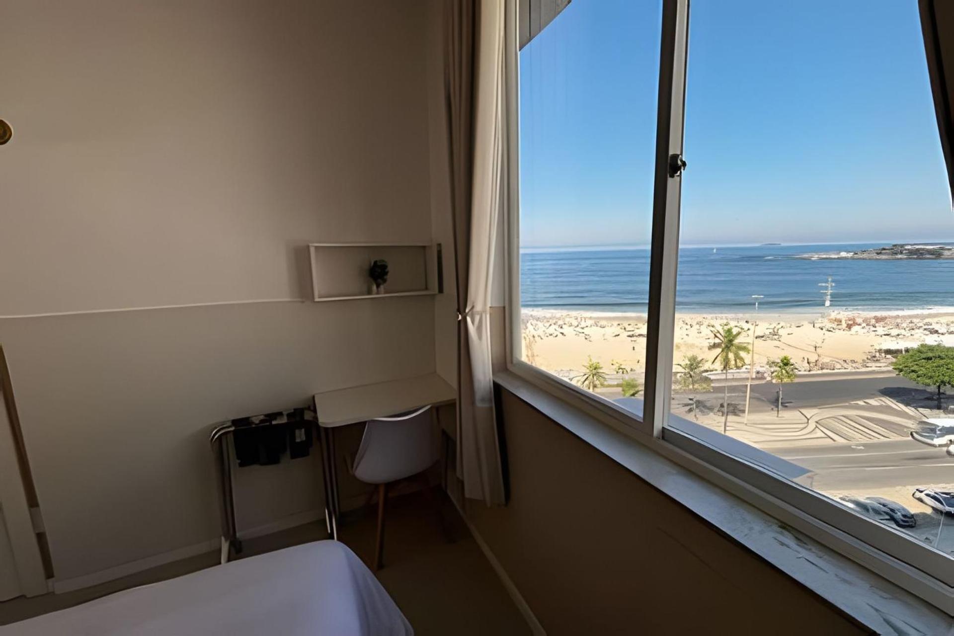 Atlantica Pe Na Areia Rio de Janeiro