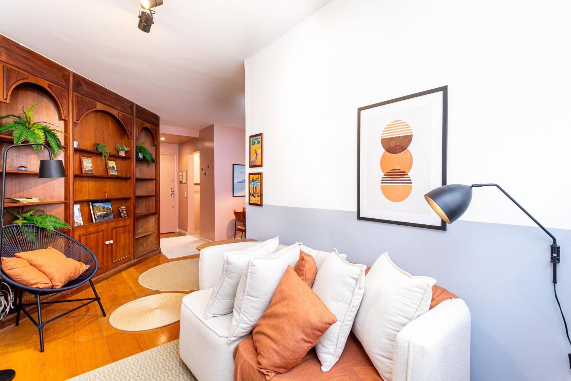 Quarto&sala A 550m Da De Ipanema | Pfa58/804