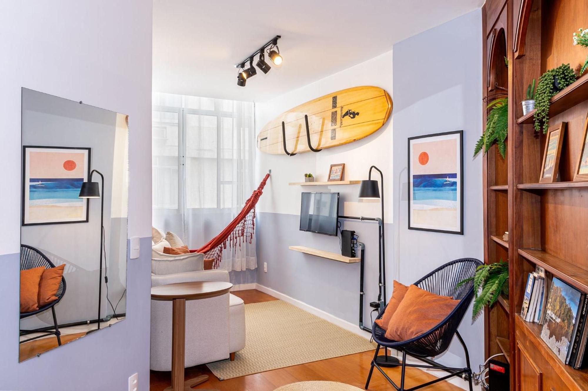 Quarto&sala A 550m Da De Ipanema | Pfa58/804