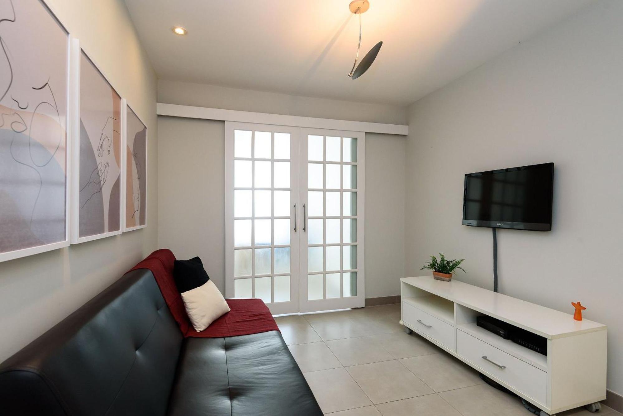 A 140m Da De Copacabana | Df 125/1212 Apartment