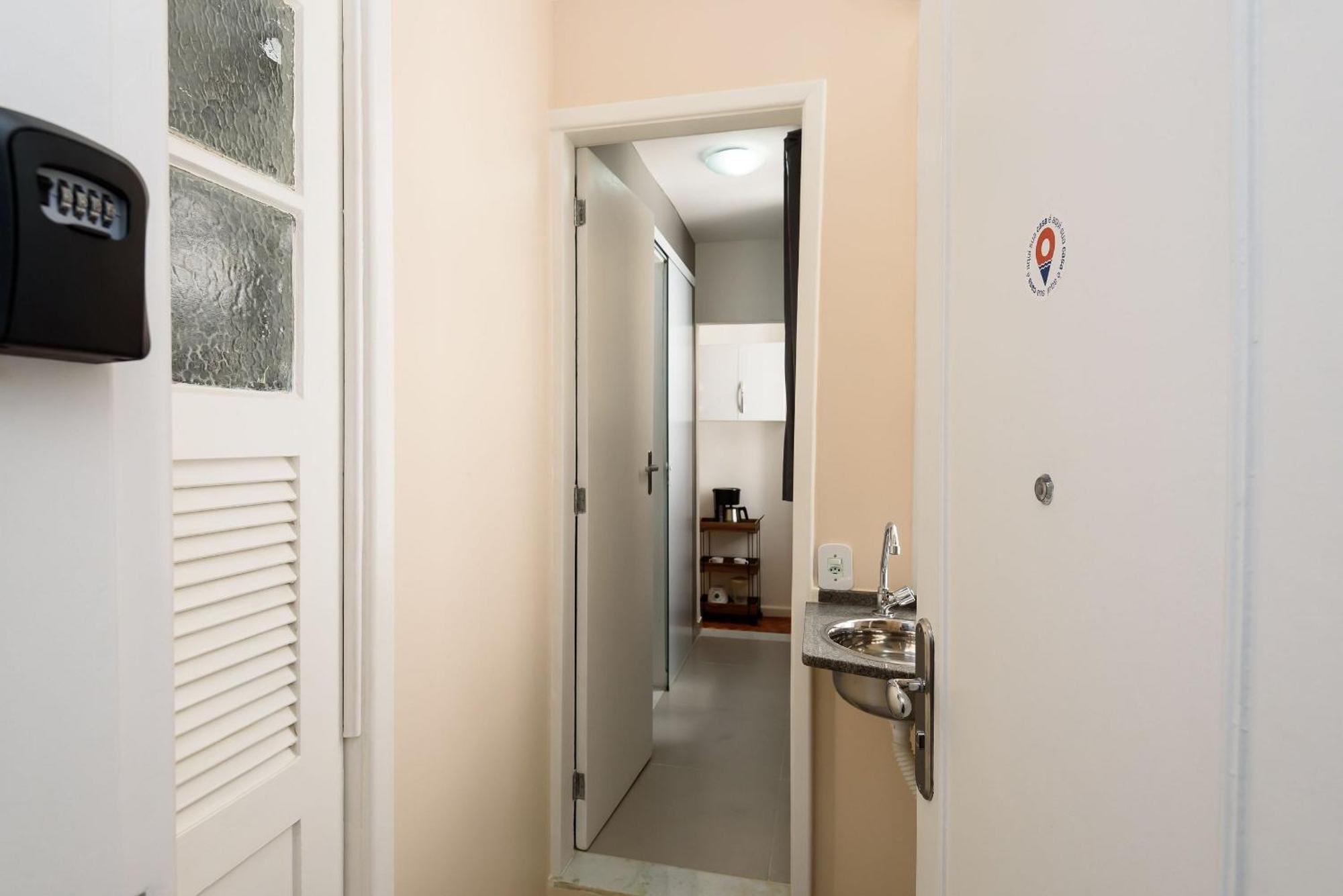 Apartamento A 280m Da De Copacabana | Rp 190/704 *