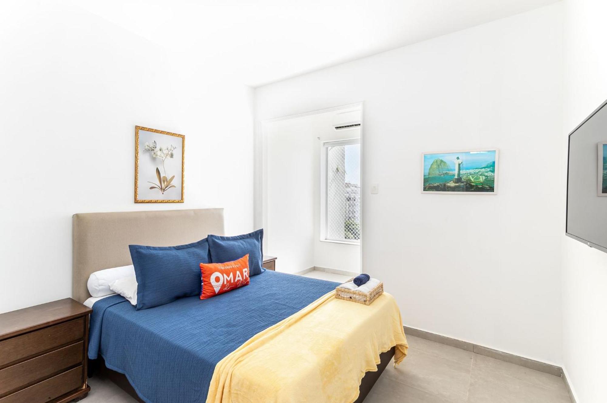 2qtos A 240m Da De Copacabana | Rp 186/1002 Apartment