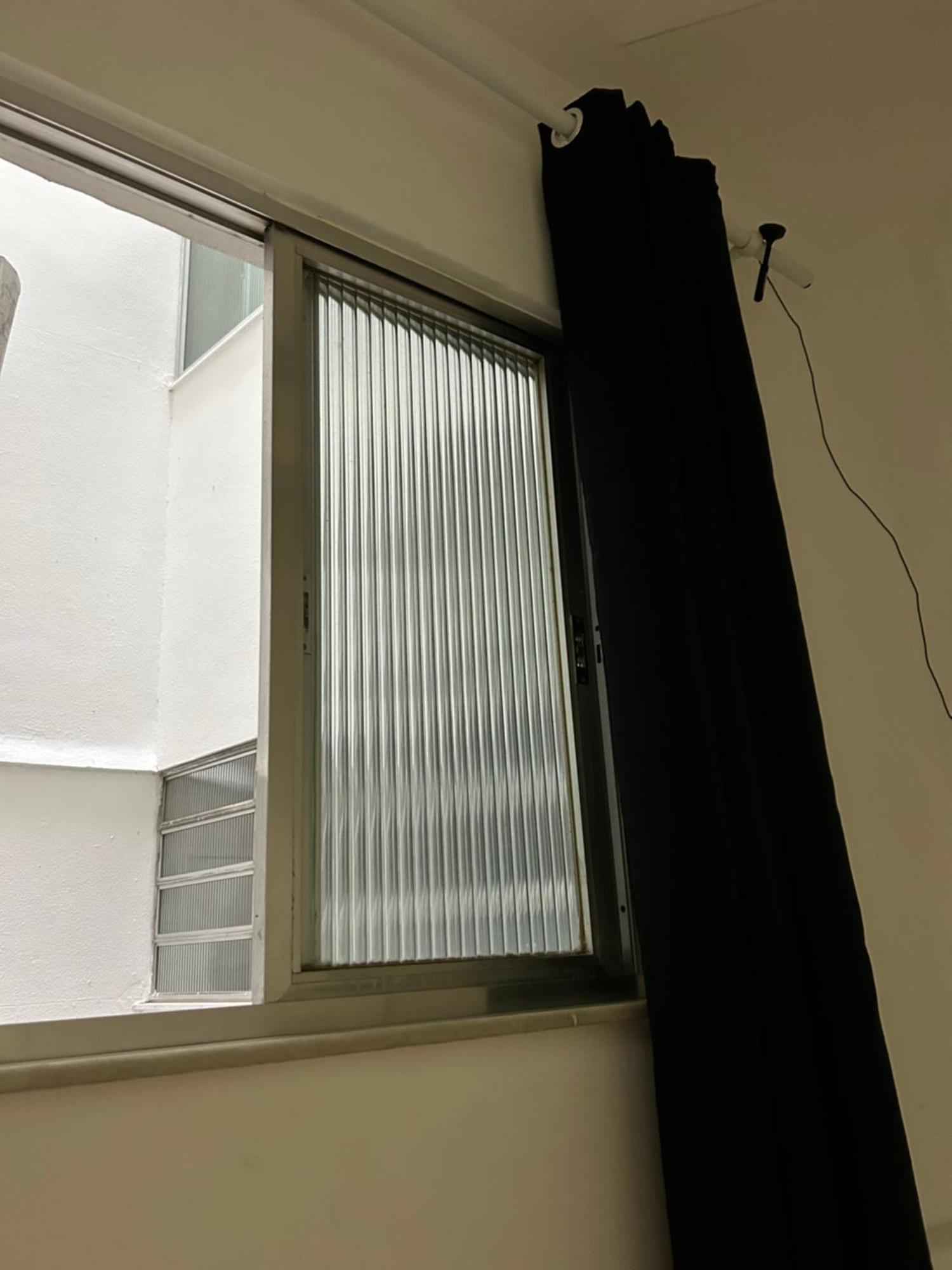 Quartinho Economia Copacabana- Posto 5 Quarto em Acomodações Particulares *