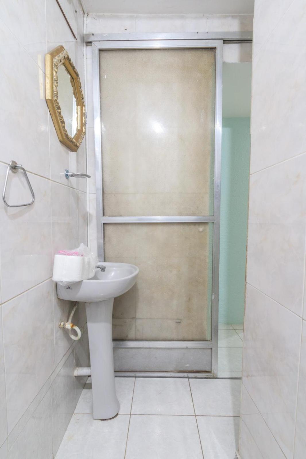 Apartamento Bom E Barato A 200 Metros Da - Av Copacabana 1032 Ap 705 Rio de Janeiro