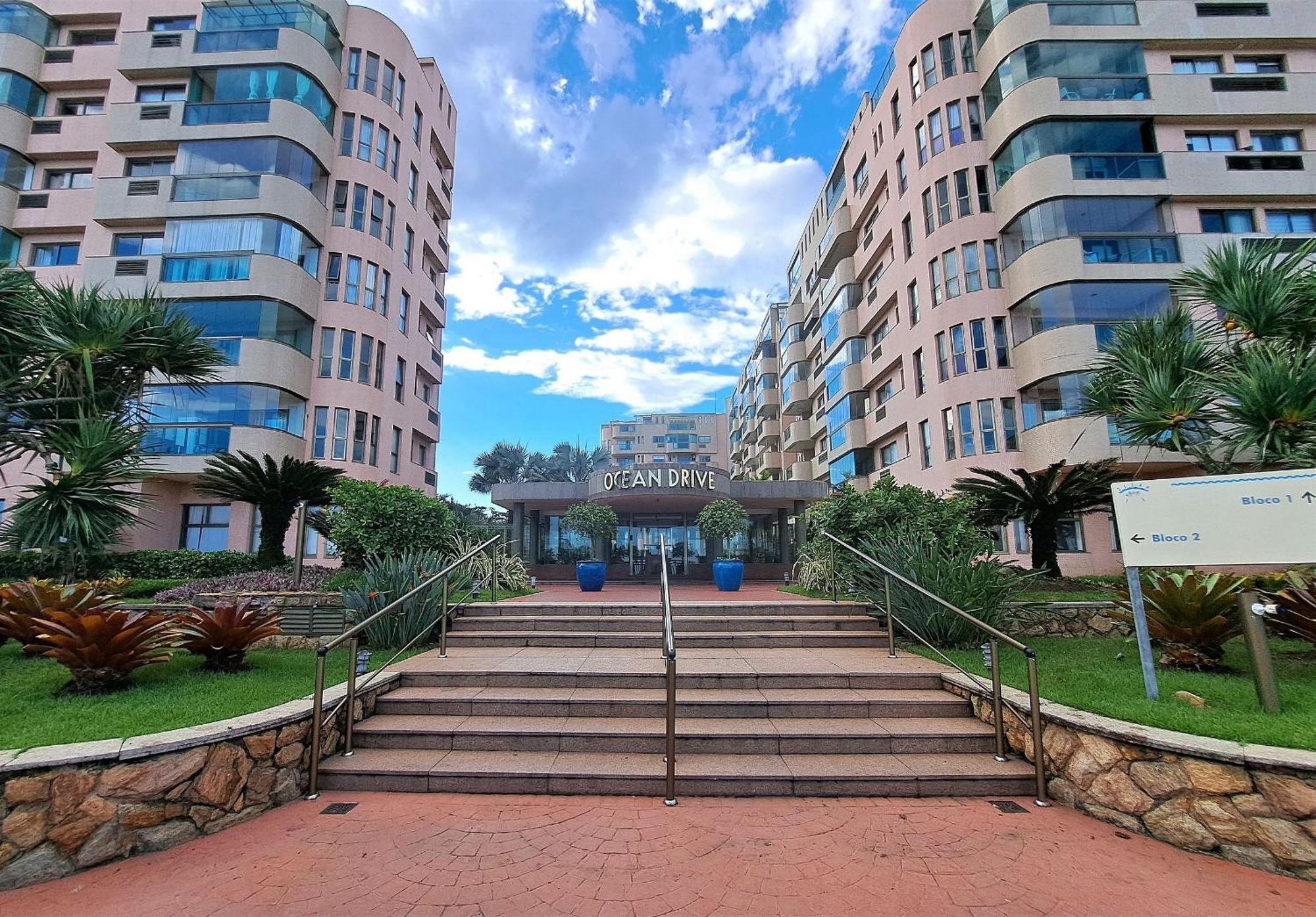 Apartamento Lindo Apt Ocean Drive Vista Praia Da Barra - Beira Mar *