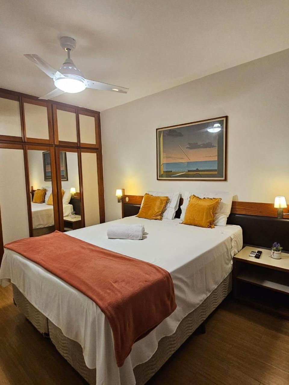 Praia, Piscina, Vista, Shopping, Junto Em Um So Lugar. E Sala Do Perfeito. Apartamento
