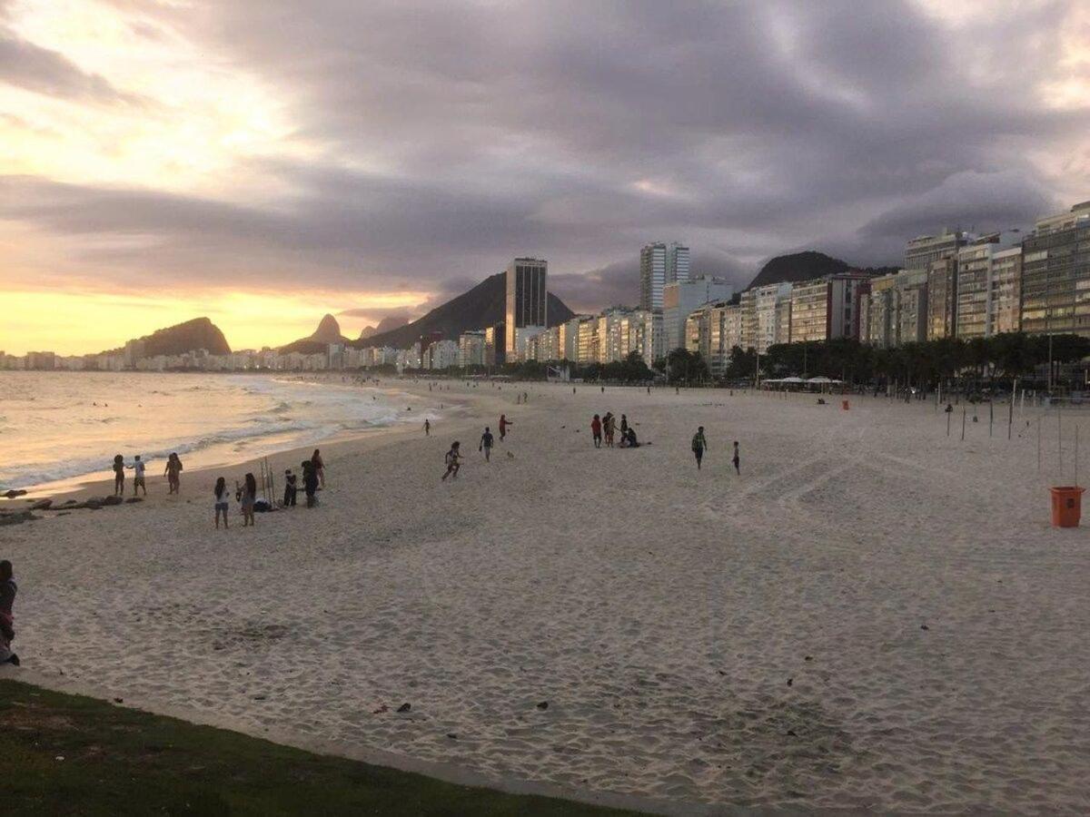 Suh Copacabana 01 Balcony Close To *