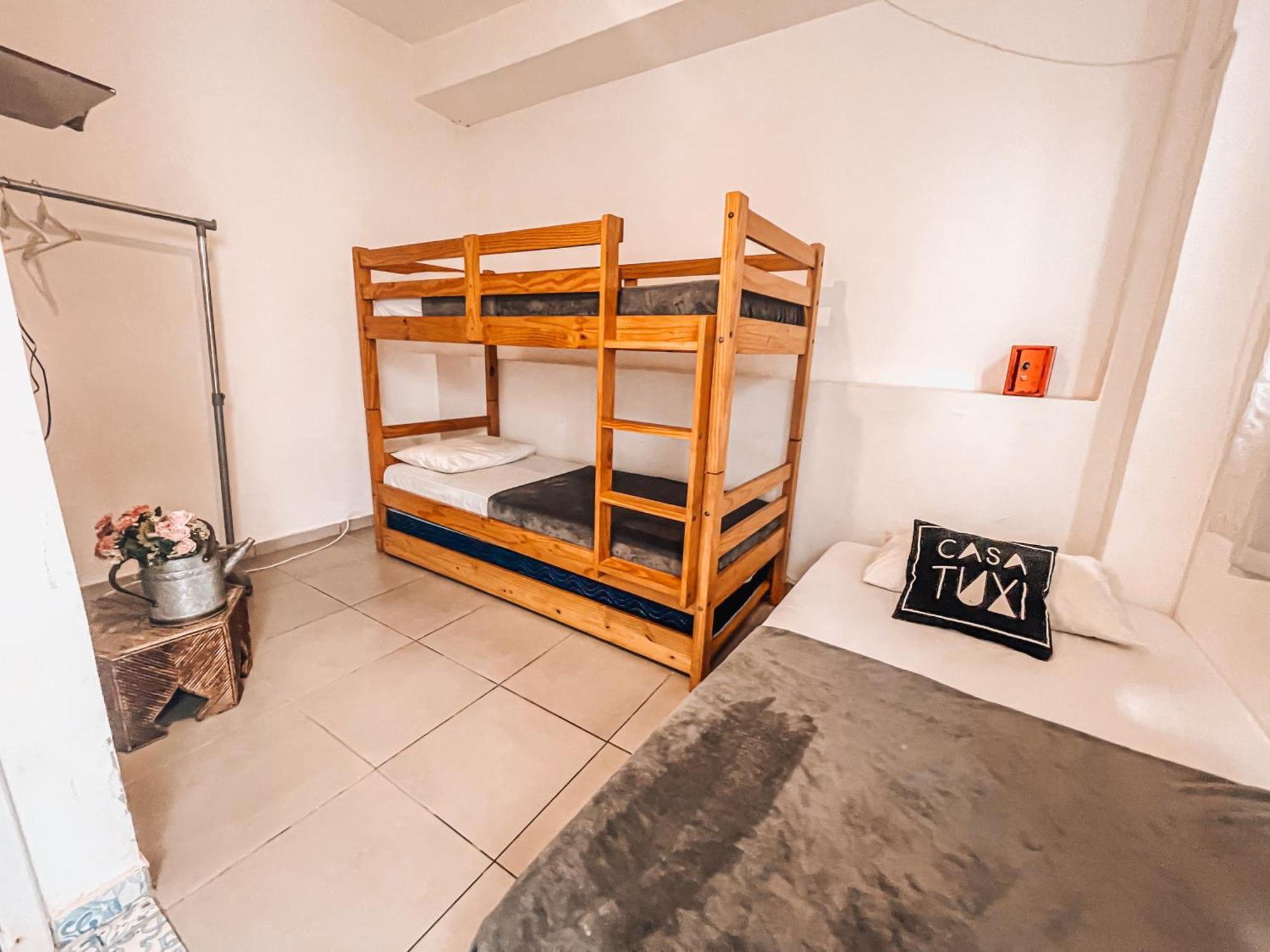 Casa Tuxi Inn 2*