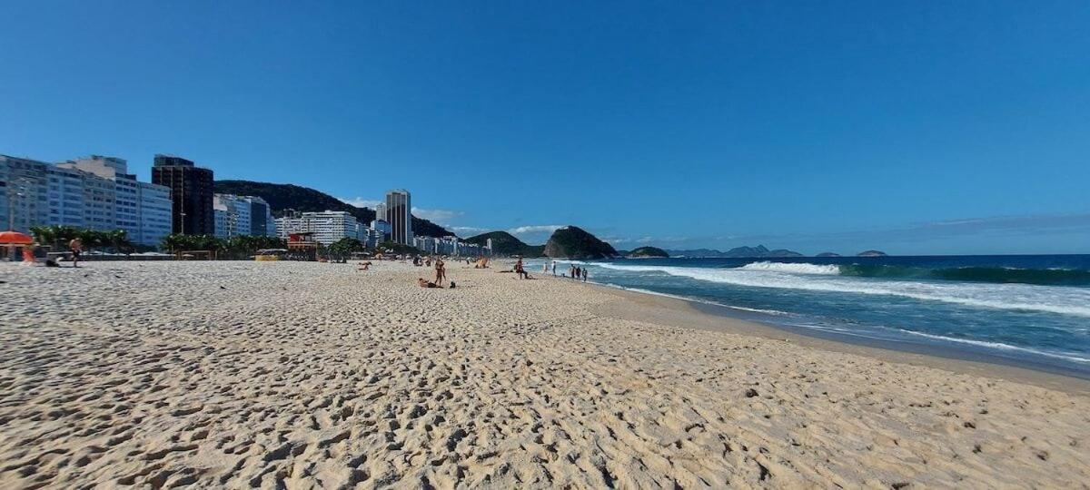 Suh Copacabana 01 Balcony Close To Apartment Rio de Janeiro