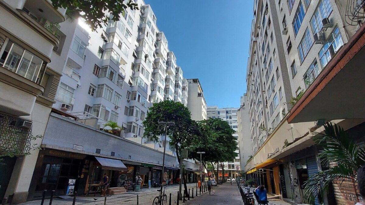 Suh Copacabana 01 Balcony Close To Apartment