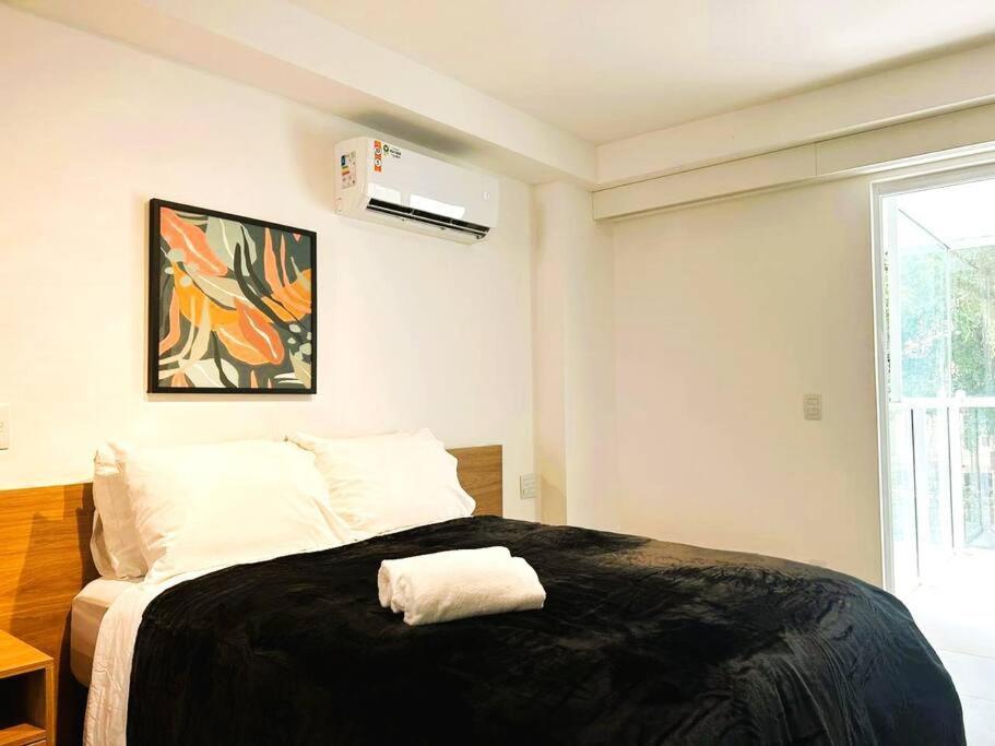 Selfie Tech Copacabana By Housi Apartment