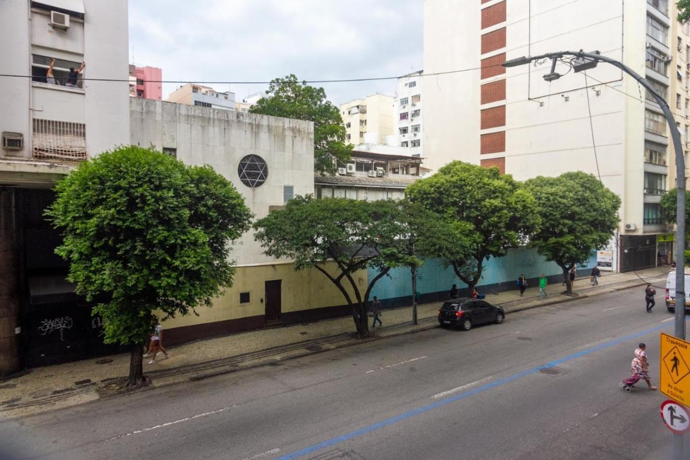 Espacoso Na De Copacabana * Rio de Janeiro