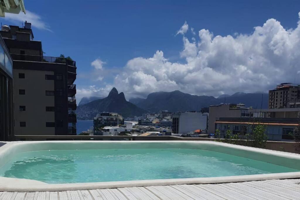 Apartment Cobertura Arpoador Com Piscina Privativa, Vista Mar, Garagem, Portaria 24