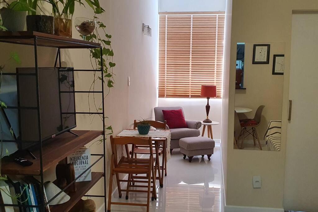 Apartamento Apartamento Na Quadra Da Praia De Copacabana