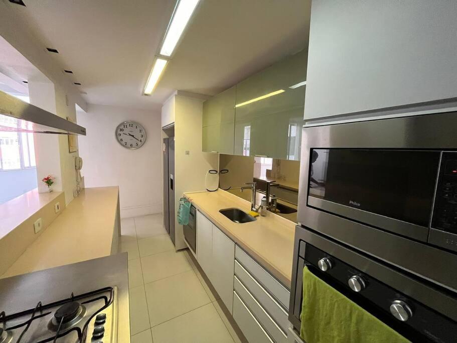 Lindo De 3 Quartos, Uma Quadra Da Praia! Apartamento Rio de Janeiro