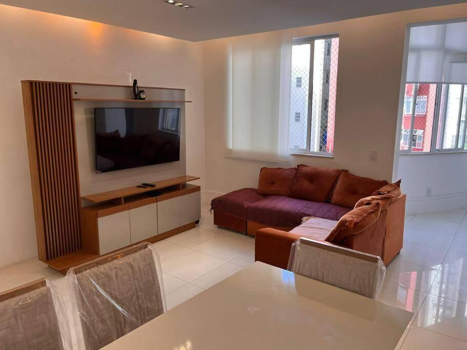 Apartamento Lindo De 3 Quartos, Uma Quadra Da Praia! Rio de Janeiro
