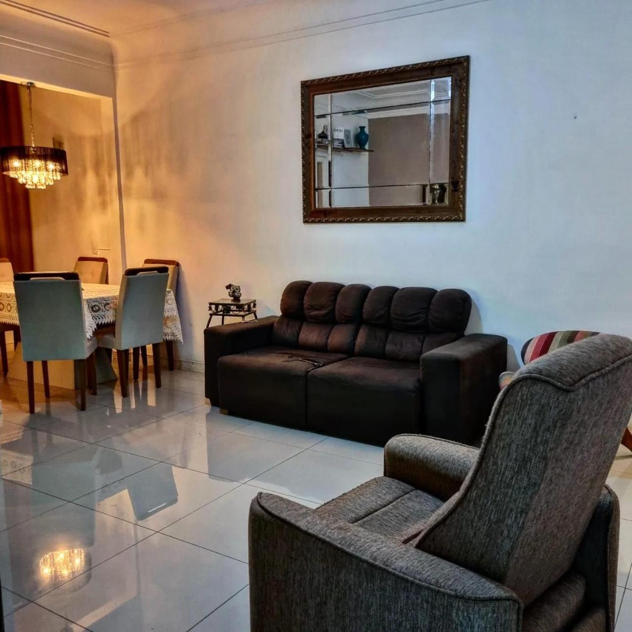Em Copacabana A 100 Metros Da Apartamento