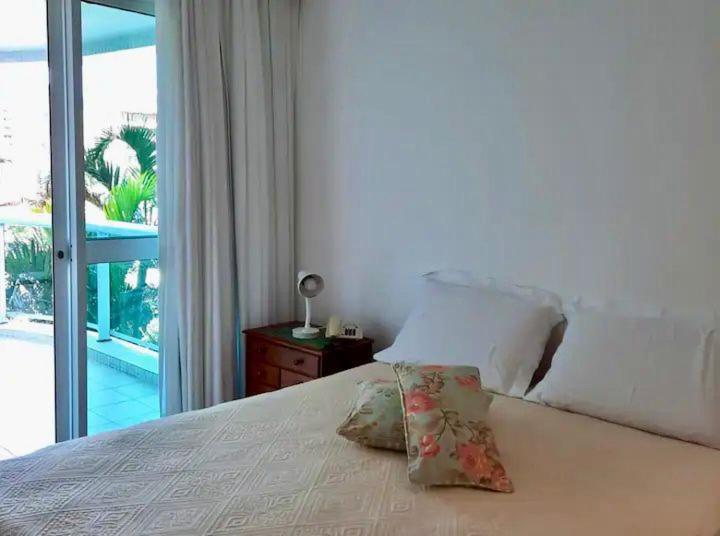 Posto 4 - Barra Da Tijuca Apartment