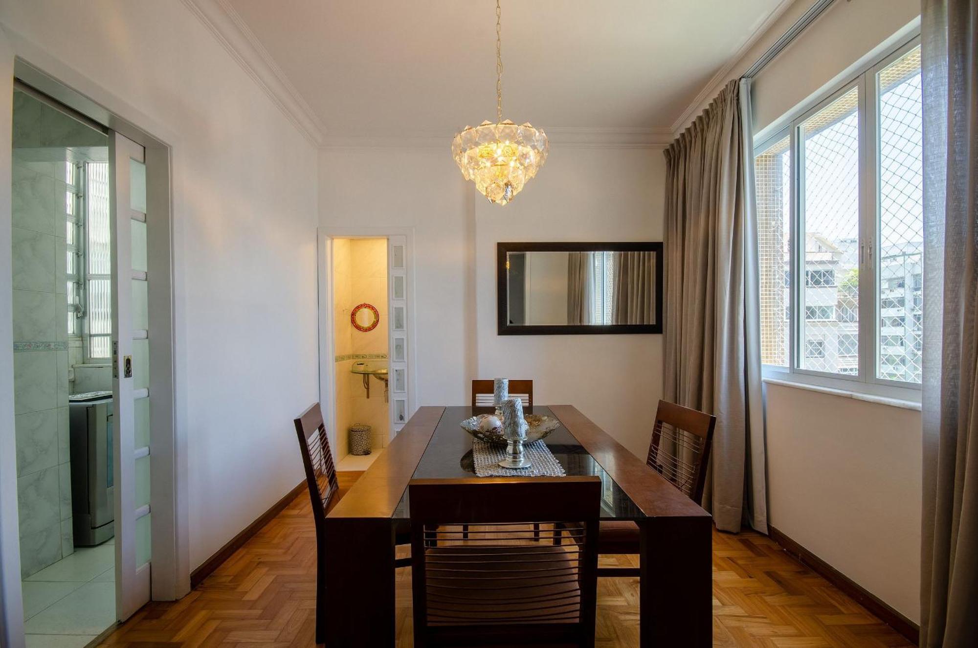 Arejado, Espacoso E Iluminado Em Ipanema Apartment