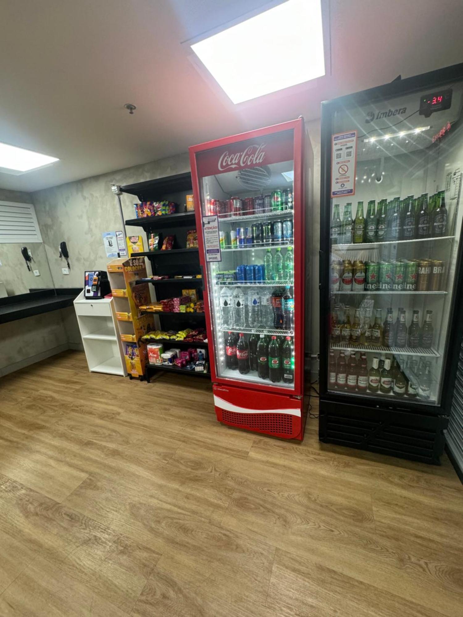 Flat Leblon: Oceanview Fitness & Daily Housekeeping Aparthotel
