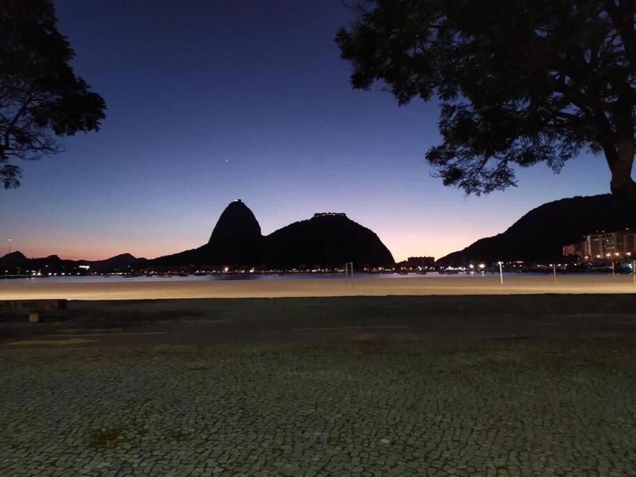 Casal No Flamengo * Rio de Janeiro