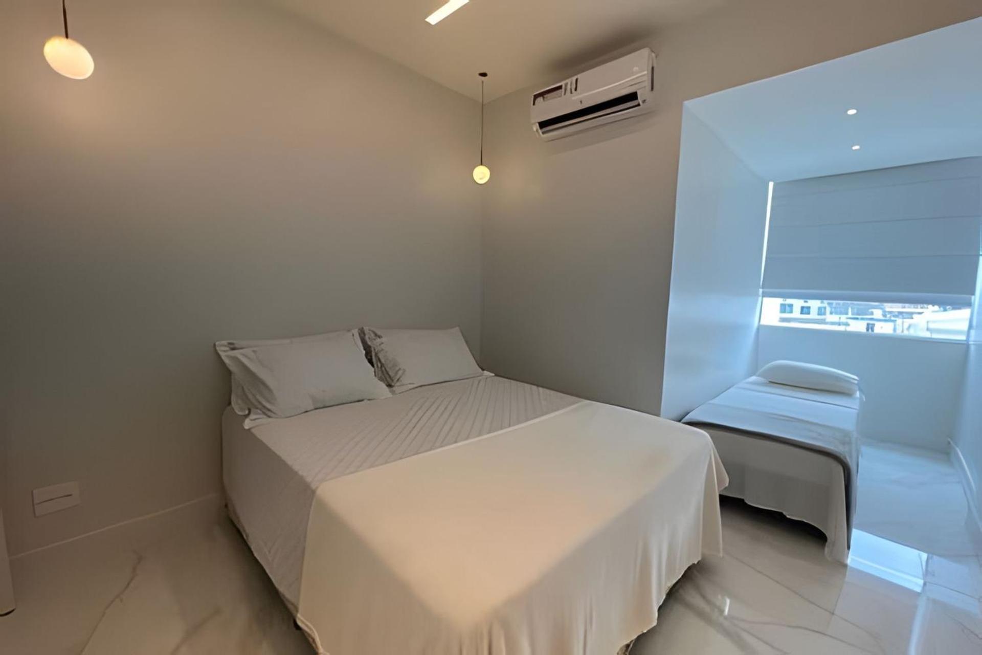 Maravilhoso De 2 Quartos Em Copacabana Quadra Da