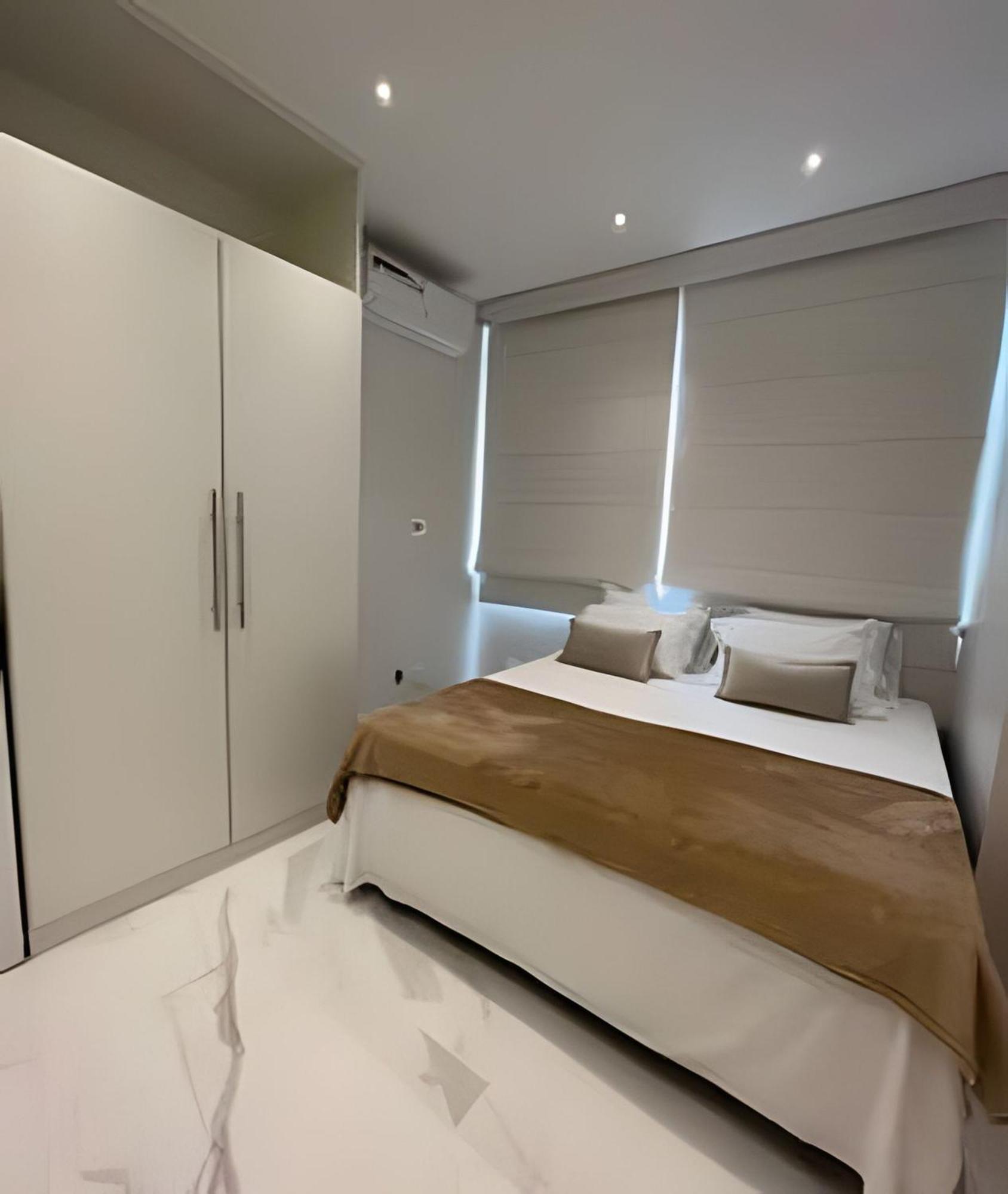 Maravilhoso De 2 Quartos Em Copacabana Quadra Da Apartment