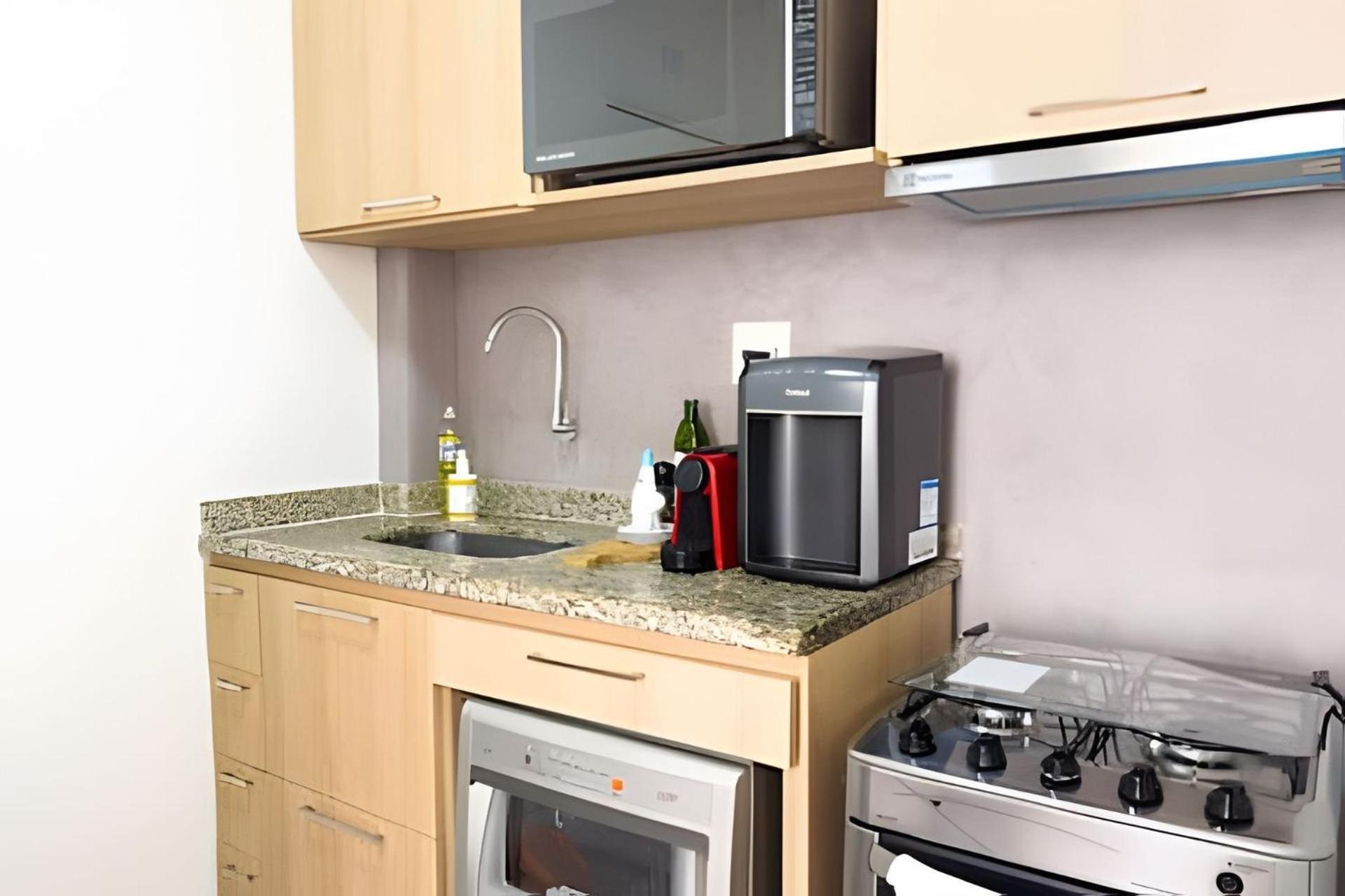 Apartamento Hr.113 - Recentemente Reformado Com 2 Alugar No Posto 10 De Ipanema Rio de Janeiro