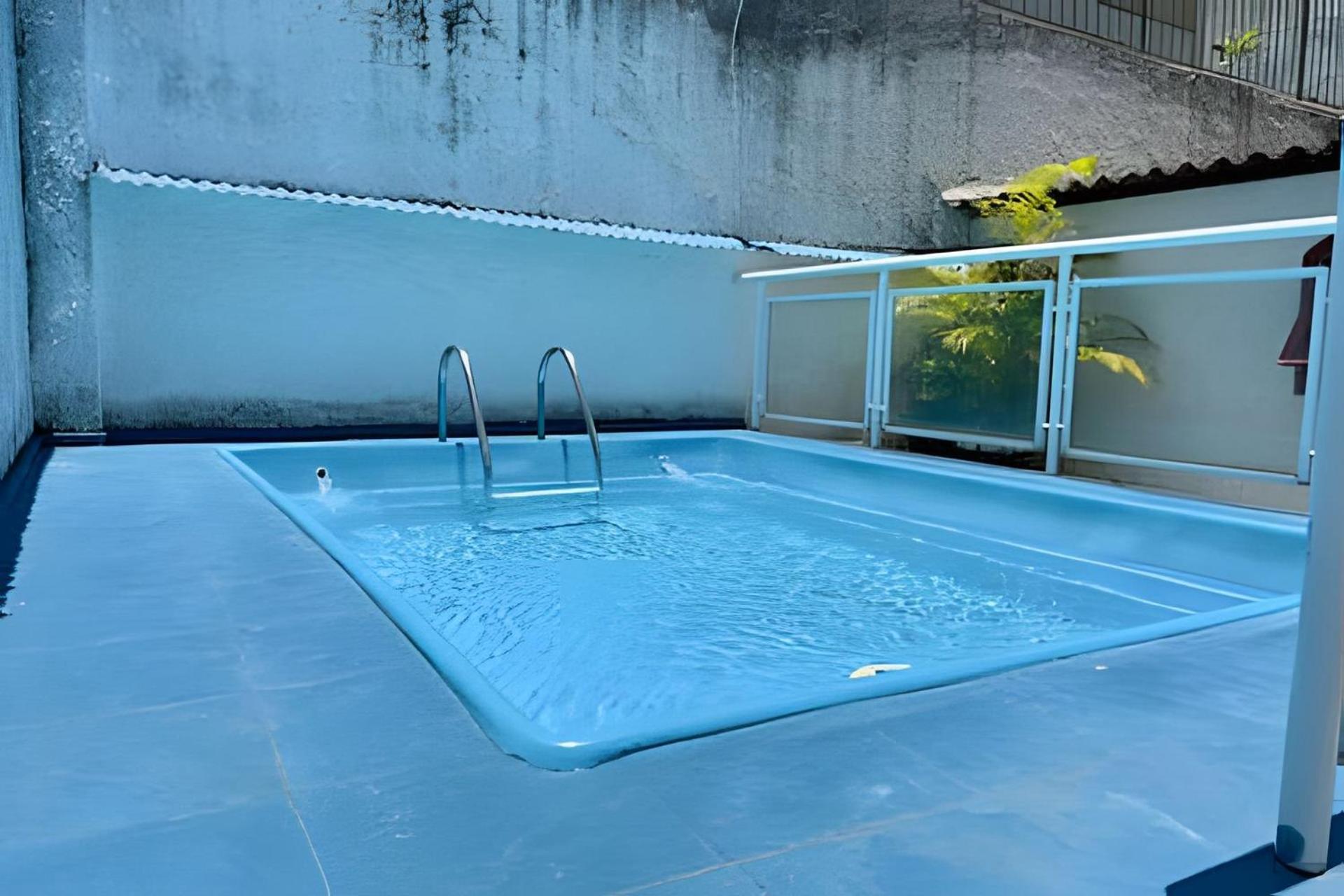 Hr.113 - Recentemente Reformado Com 2 Alugar No Posto 10 De Ipanema Apartamento Rio de Janeiro