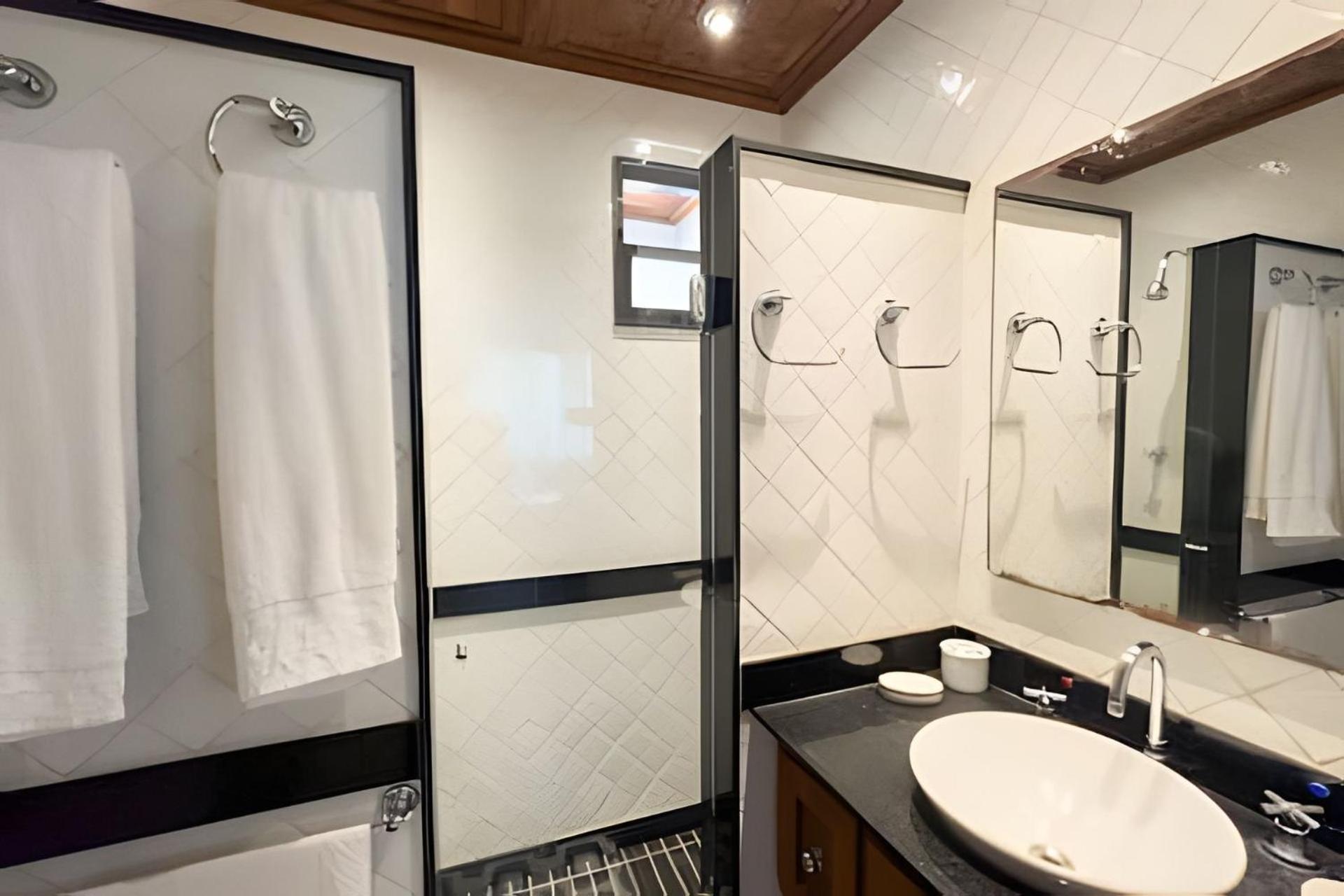 Hr.254 - Charmoso Apartamento De 2 Quartos Para Temporada Em Ipanema, 78m2 Rio de Janeiro