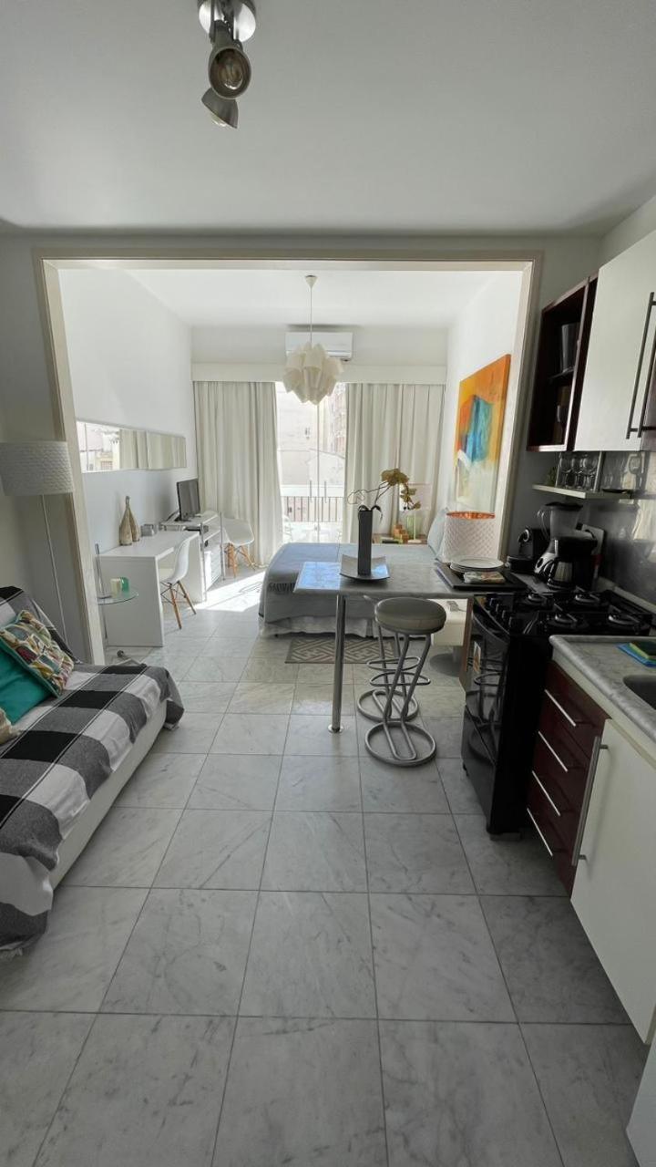 Copacabana: Lounge Lindo, Confortavel E Com Vista Do Mar Apartment