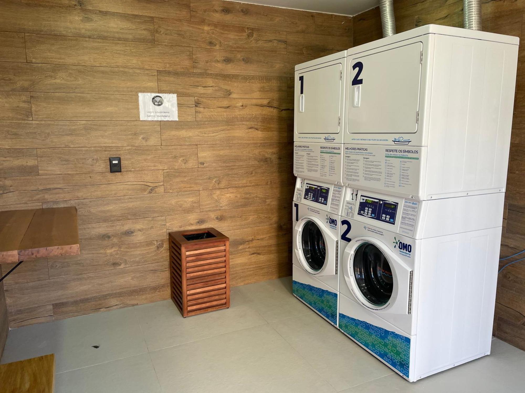 Estudio Com Lavanderia, Cobertura, Em Frente Ao Metro, Lapa, Aeroporto Sdu E 5 Minutos Do Consulado Americano Apartamento *