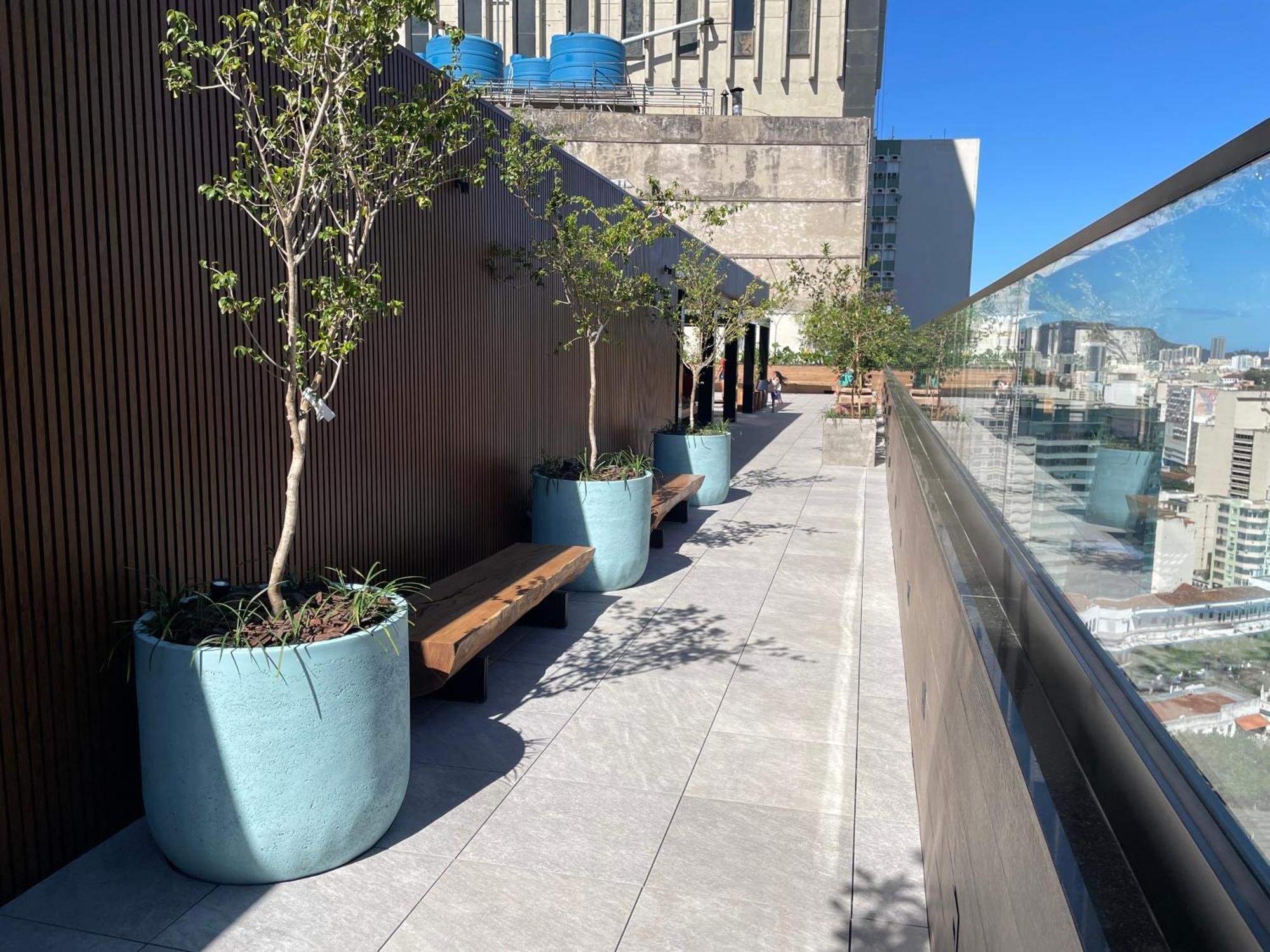 Apartamento Estudio Com Lavanderia, Cobertura, Em Frente Ao Metro, Lapa, Aeroporto Sdu E 5 Minutos Do Consulado Americano *
