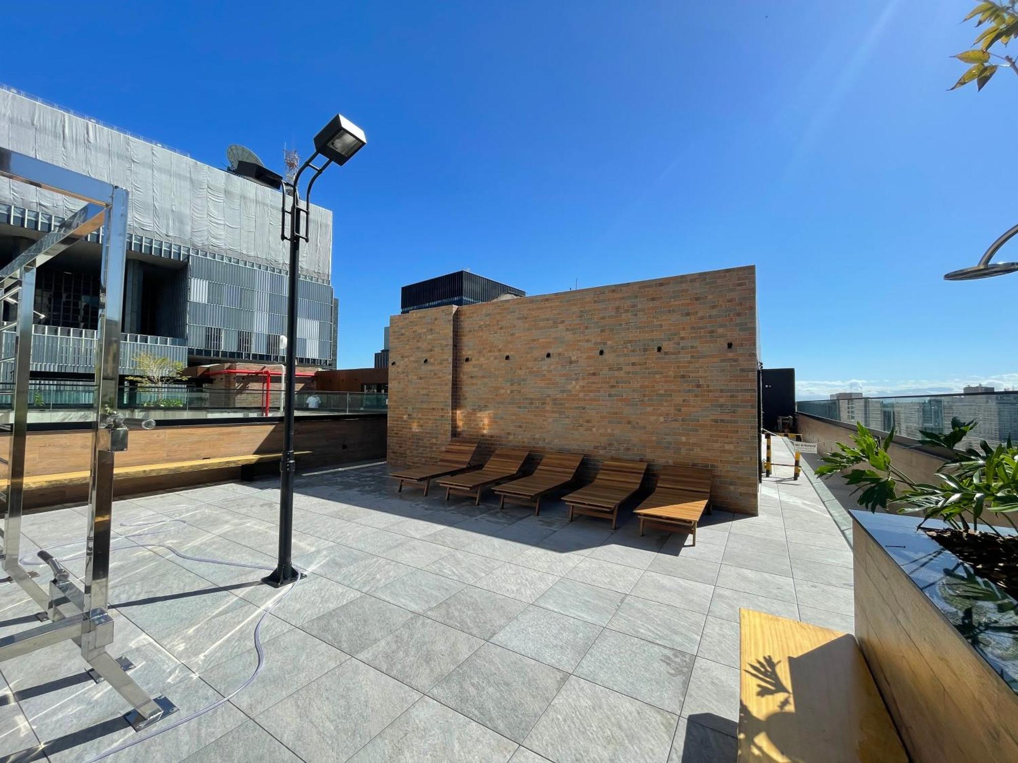 Estudio Com Lavanderia, Cobertura, Em Frente Ao Metro, Lapa, Aeroporto Sdu E 5 Minutos Do Consulado Americano *