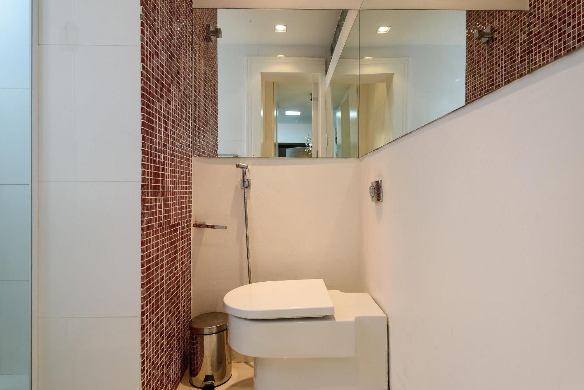Apartamento 2qtos A 300m Da De Copacabana | Br 531/902