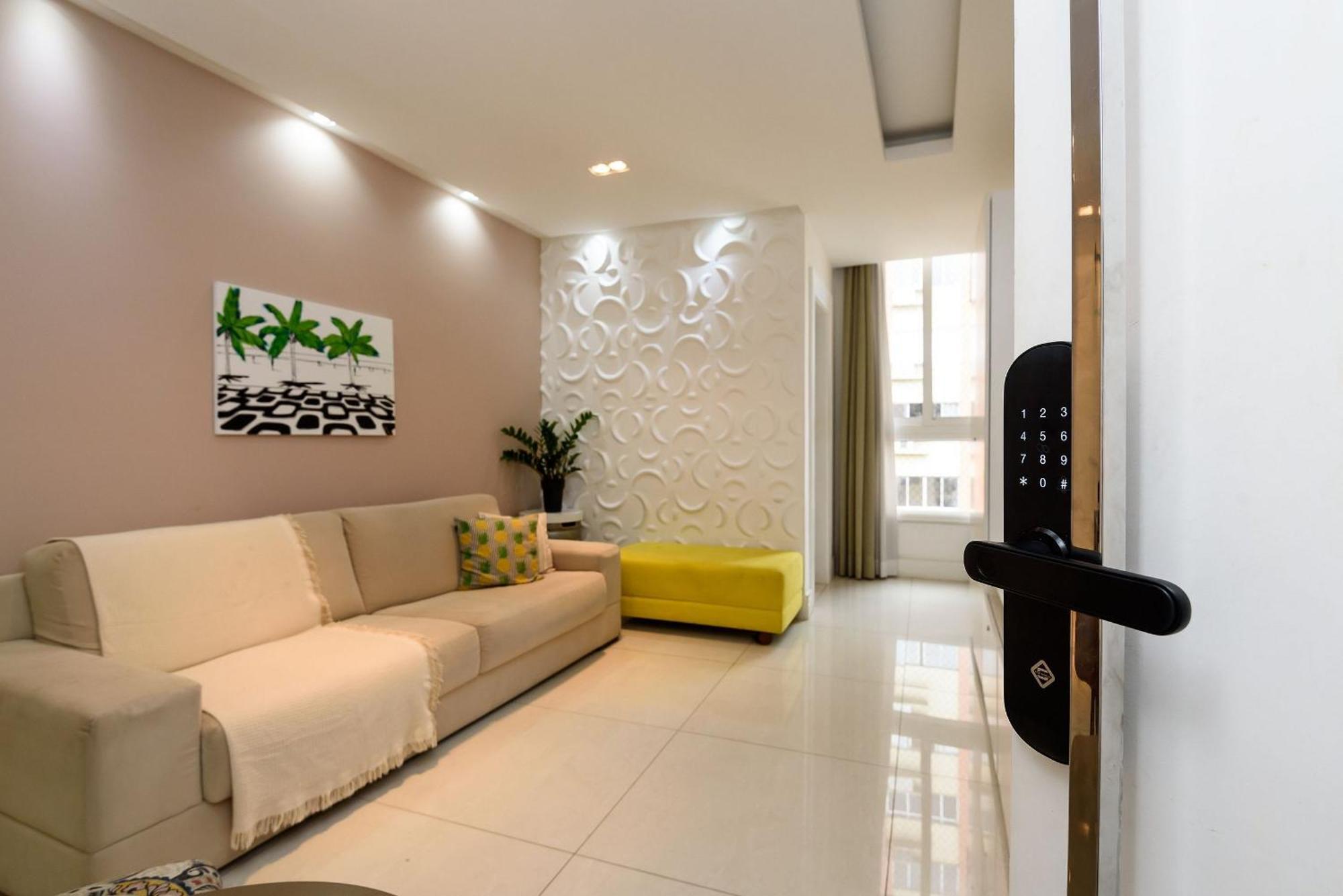 Apartamento 2qtos A 300m Da De Copacabana | Br 531/902 *