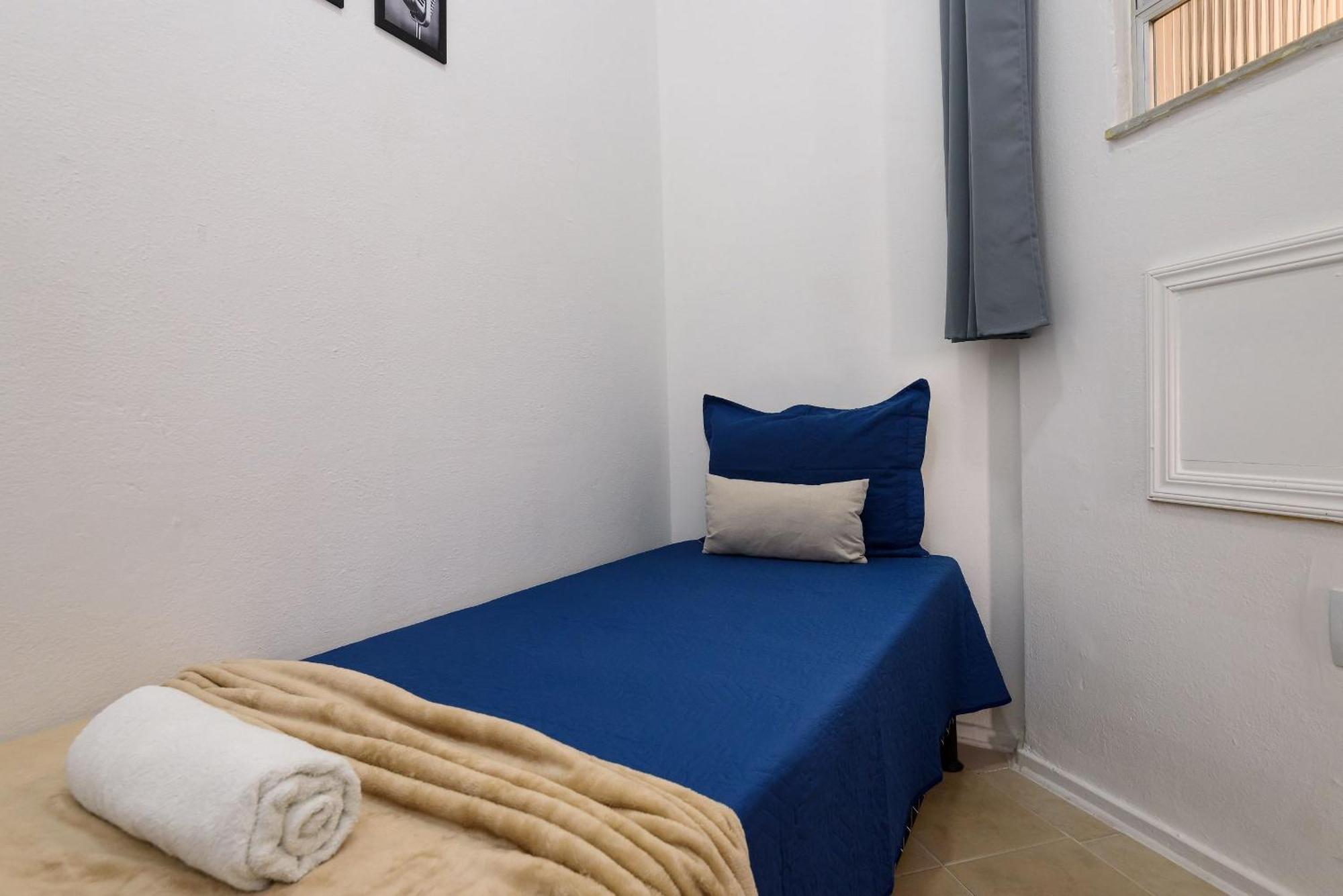 Apartamento 2qtos A 100m Da De Copacabana | As 13/705 *