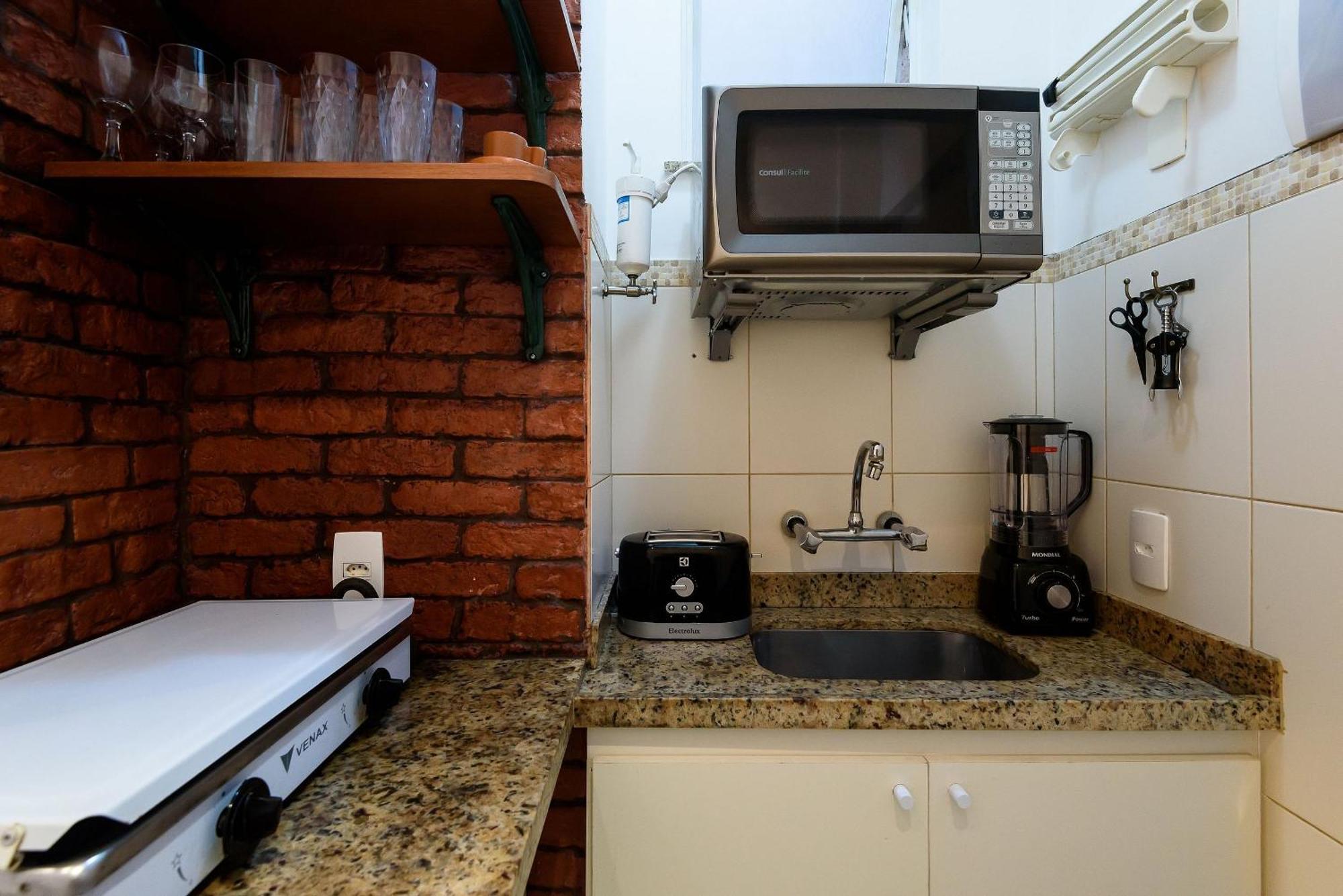 Omar Do Rio - Br 194/1104: Studio Copacabana, Internet 240mbps, Smart Tv + Tv A Cabo, Workstation, Alexa, A 80m Do Metrô Cardeal Arcoverde E A 400m Da Praia De Copacabana Apartamento Rio de Janeiro