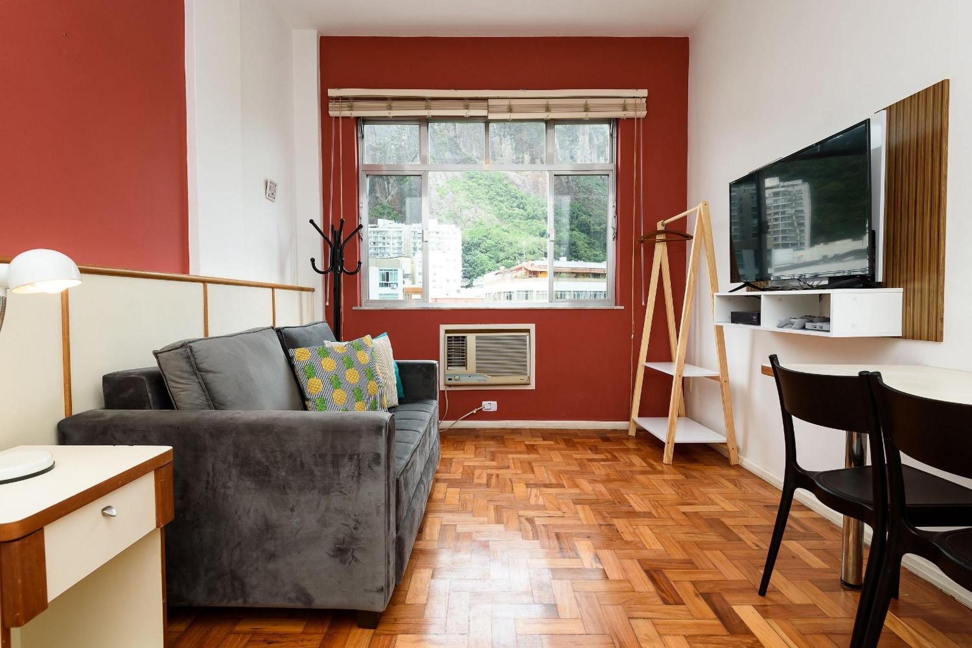 Apartamento Omar Do Rio - Br 194/1104: Studio Copacabana, Internet 240mbps, Smart Tv + Tv A Cabo, Workstation, Alexa, A 80m Do Metrô Cardeal Arcoverde E A 400m Da Praia De Copacabana Rio de Janeiro