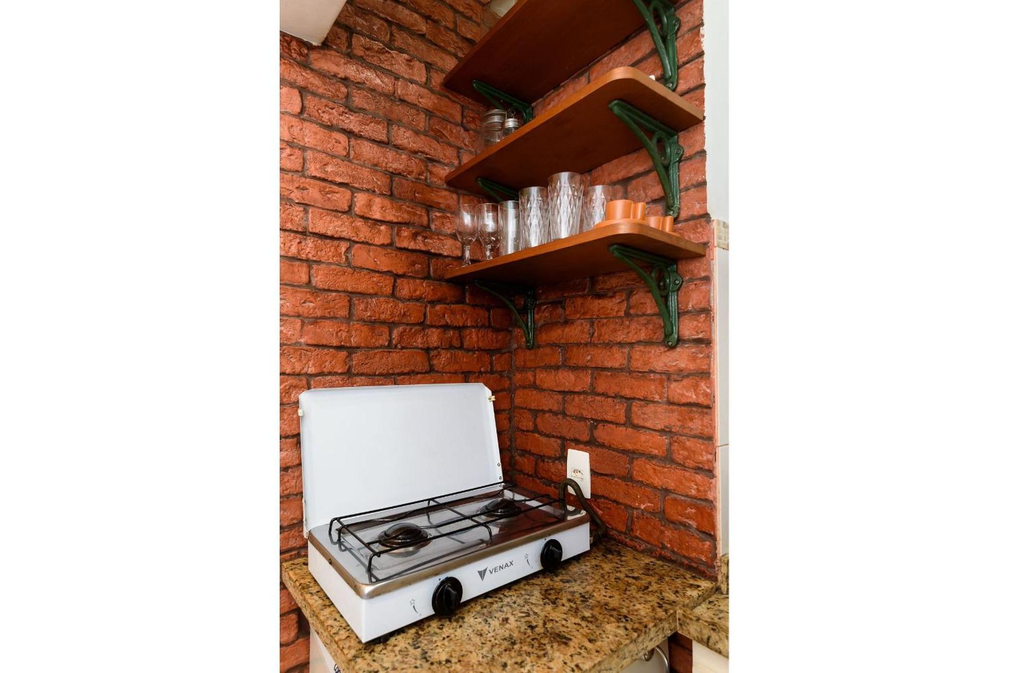 Apartamento Omar Do Rio - Br 194/1104: Studio Copacabana, Internet 240mbps, Smart Tv + Tv A Cabo, Workstation, Alexa, A 80m Do Metrô Cardeal Arcoverde E A 400m Da Praia De Copacabana *