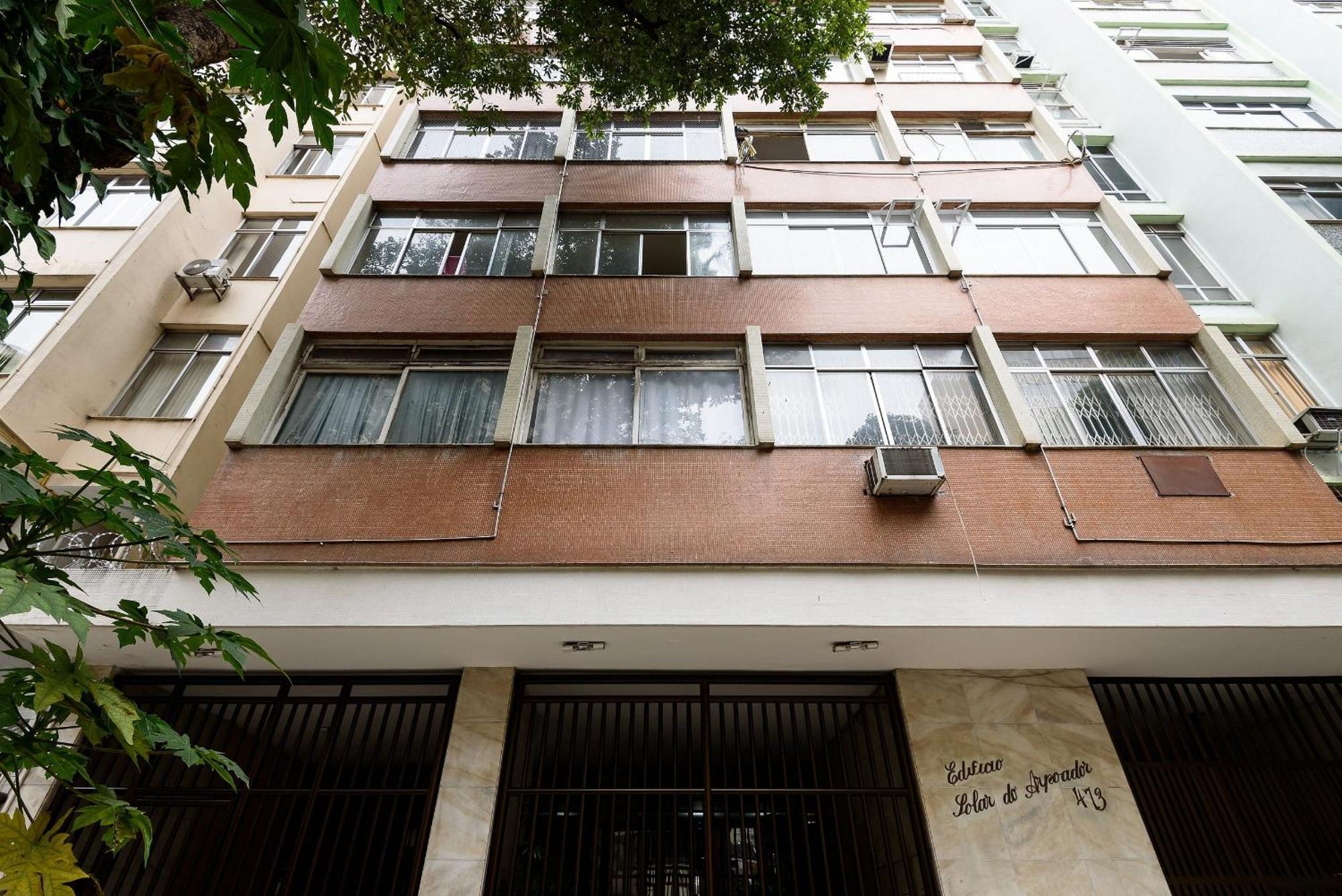 2 Quartos Em Copacabana Com Garagem | Bc 473/704 Apartment