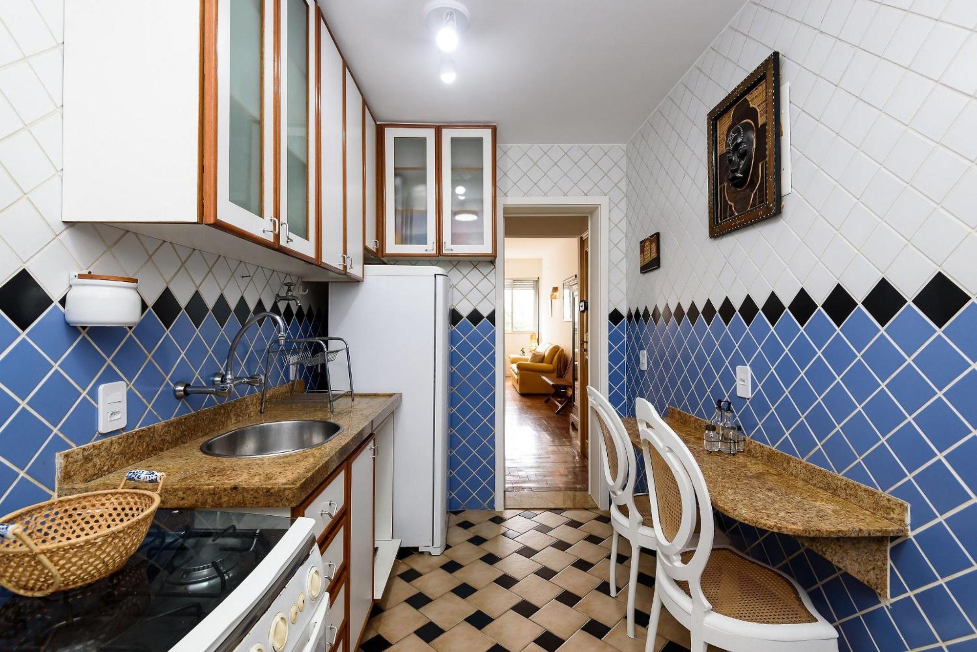 Apartment 2 Quartos Em Copacabana Com Garagem | Bc 473/704