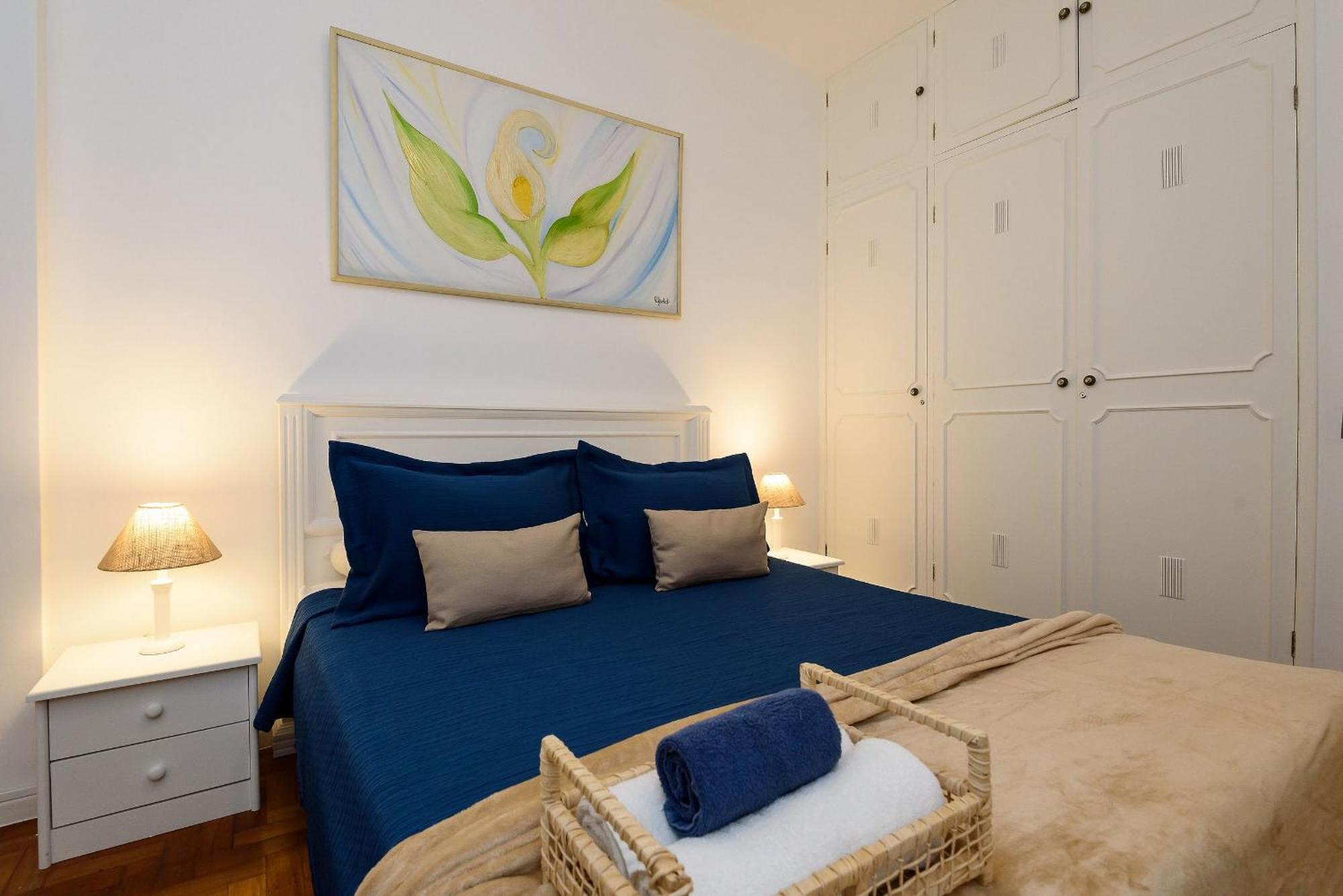 2 Quartos Em Copacabana Com Garagem | Bc 473/704 Apartment Rio de Janeiro